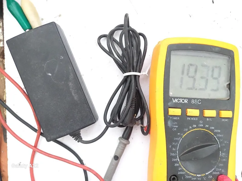 شارژر لپ تاپ سونی 19/5 ولت 3/3 آمپر