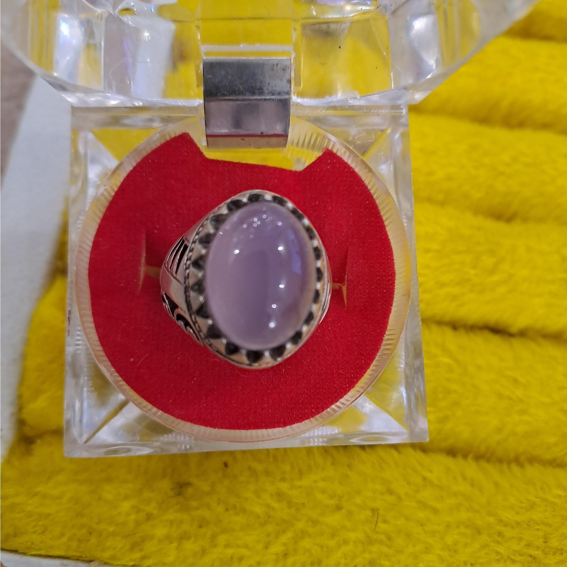 انگشتر عقیق سوسنی