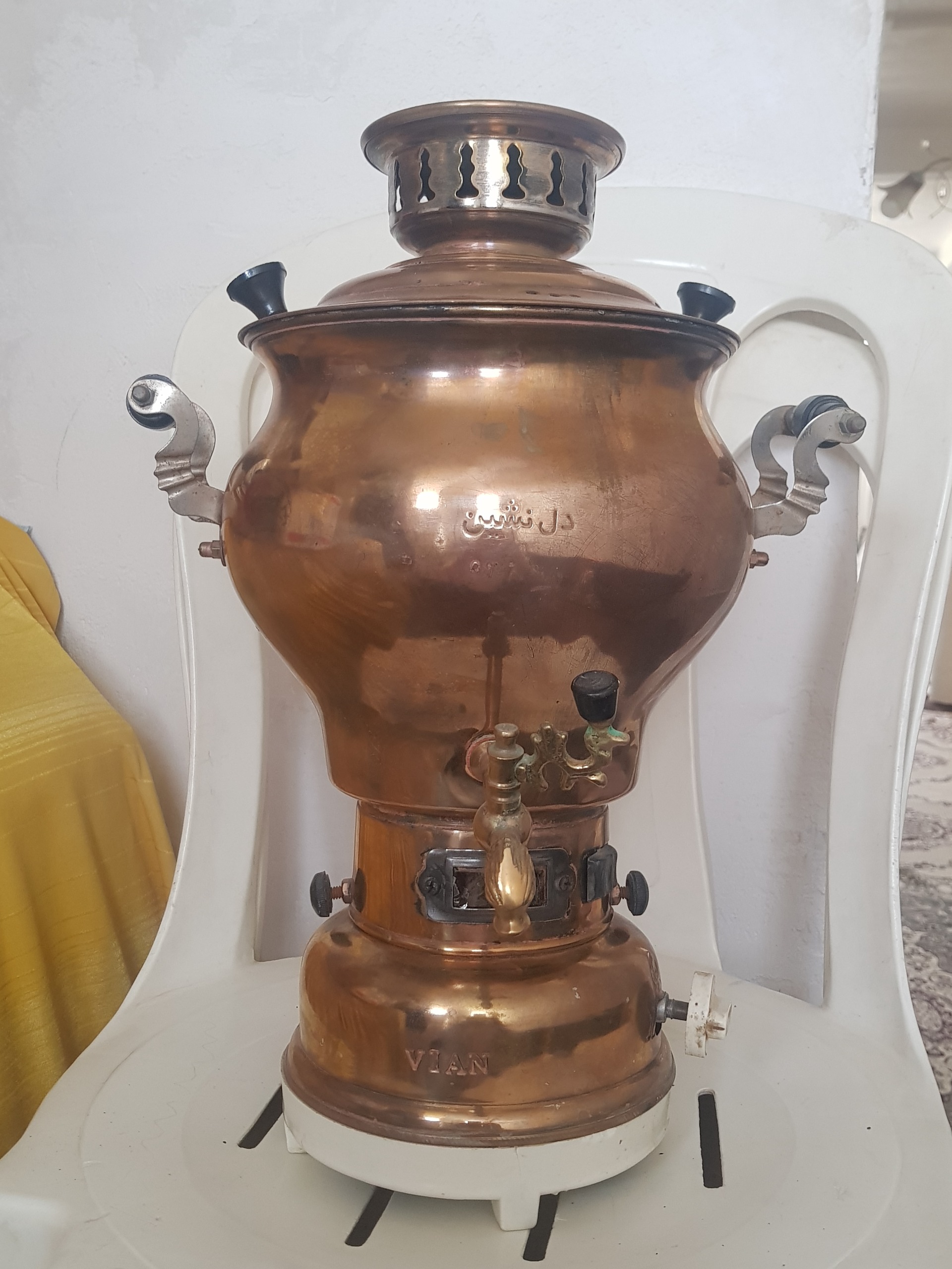 سماورگازی مسی کمکارتمیزبارنگ طلایی