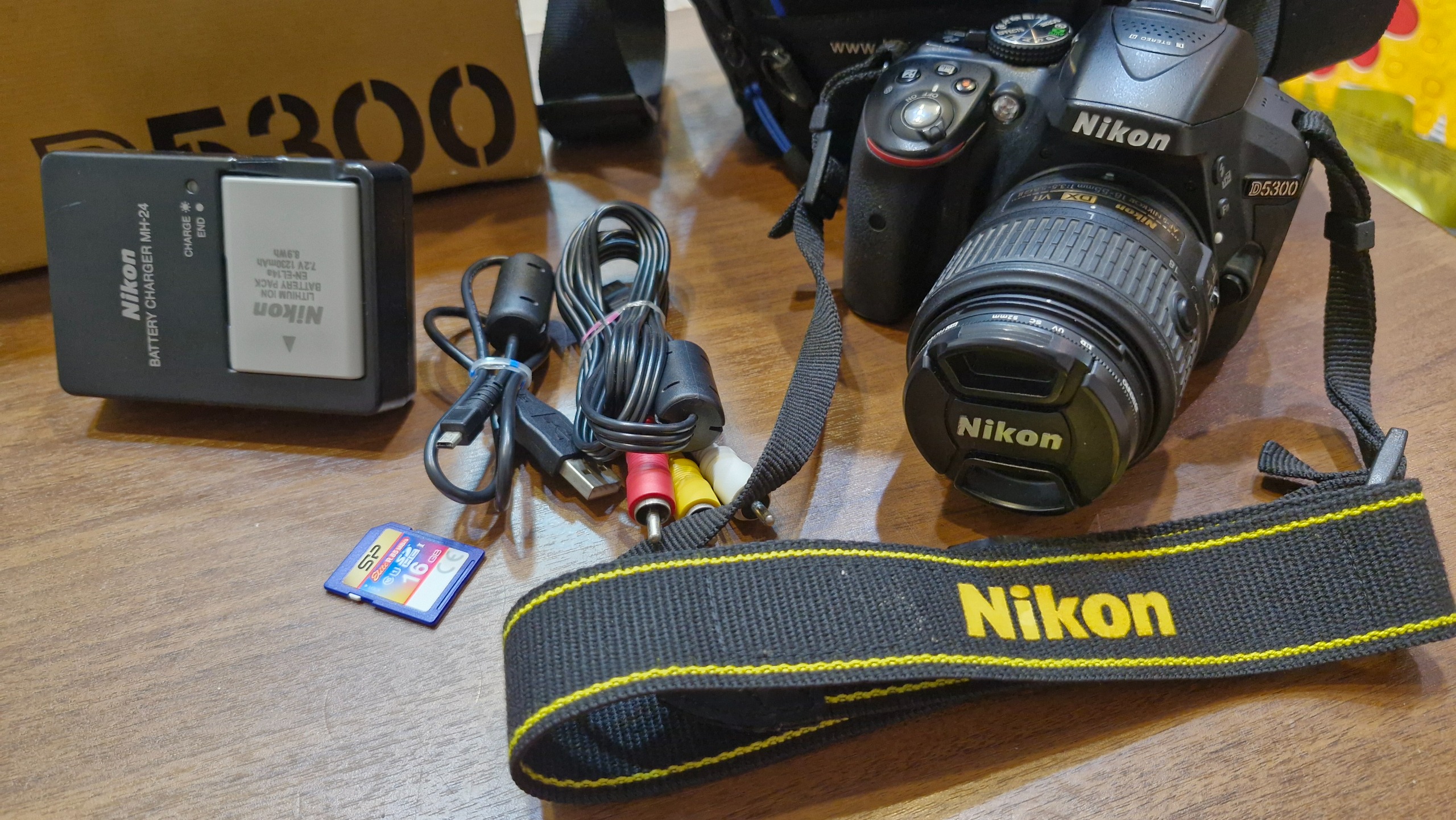 دوربین دیجیتال نیکون D5300