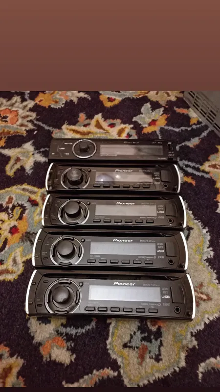 پنل پایونیر 2150ub ال سی دی قرمزکد 02