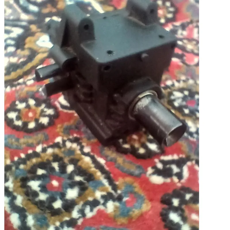 دیفرانسیل ماشین کنترلی همراه پوسته