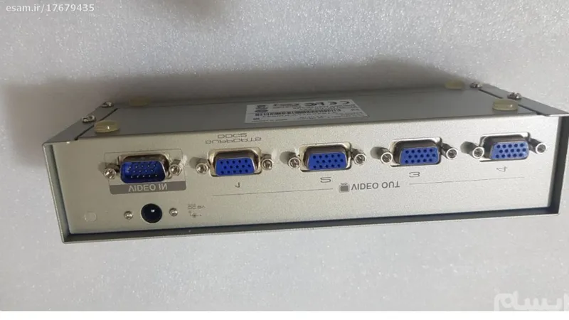 تبدیل vga - یک به 4
