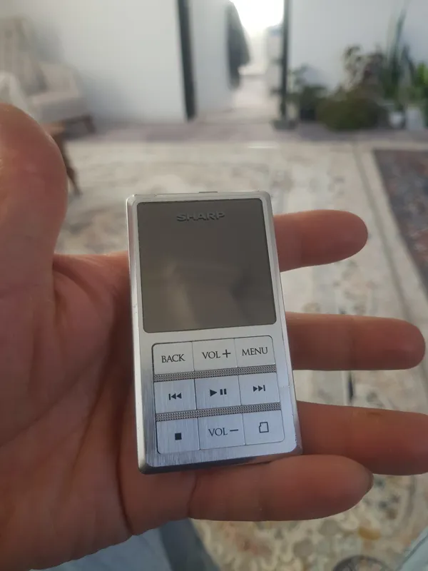 Mp3 player شارپ خاموش کلکسیونی