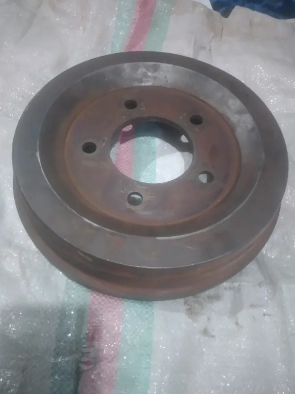 کاسه چرخ جلو جیپ صحرا توسن