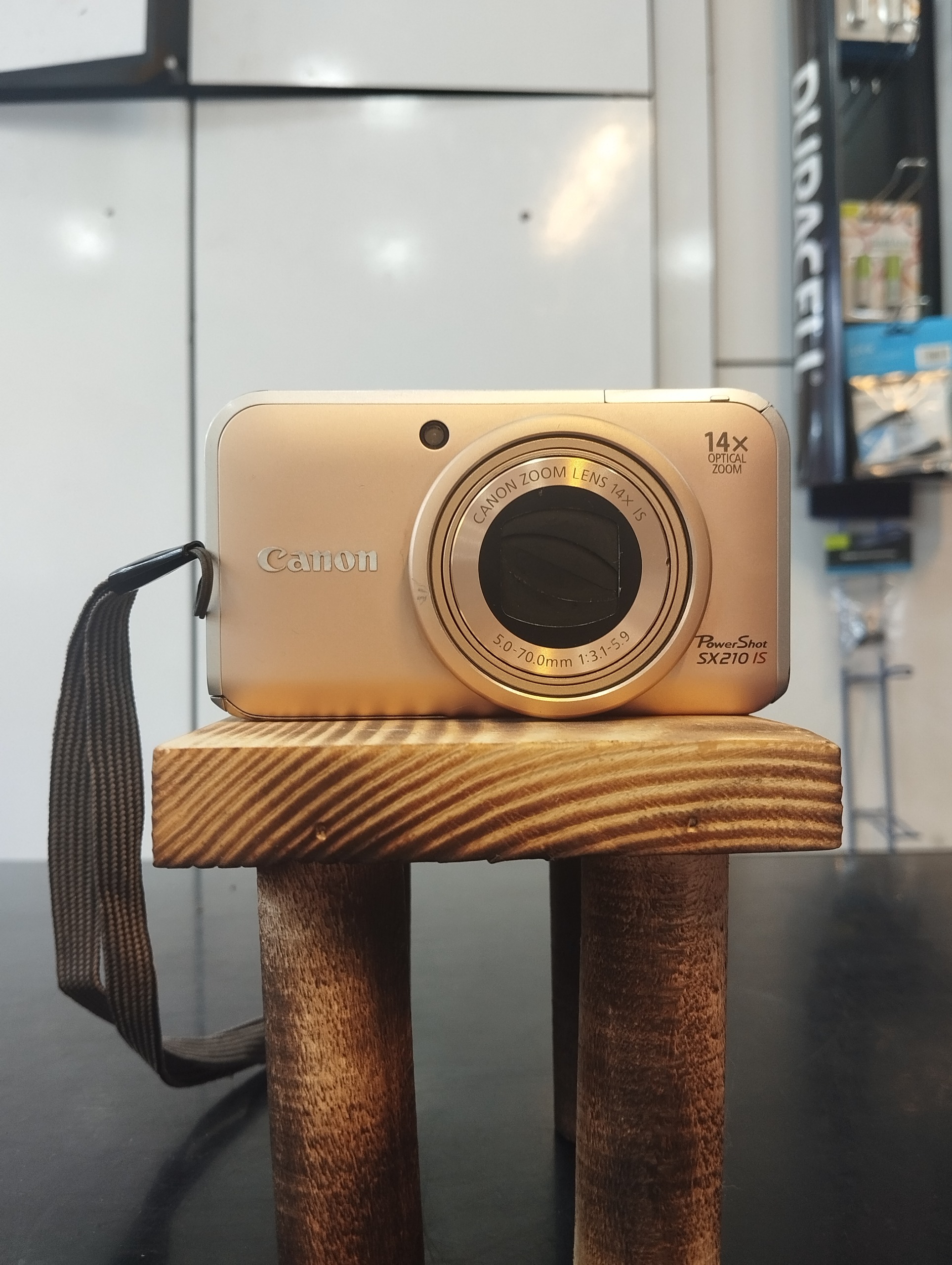 Canon SX210 IS