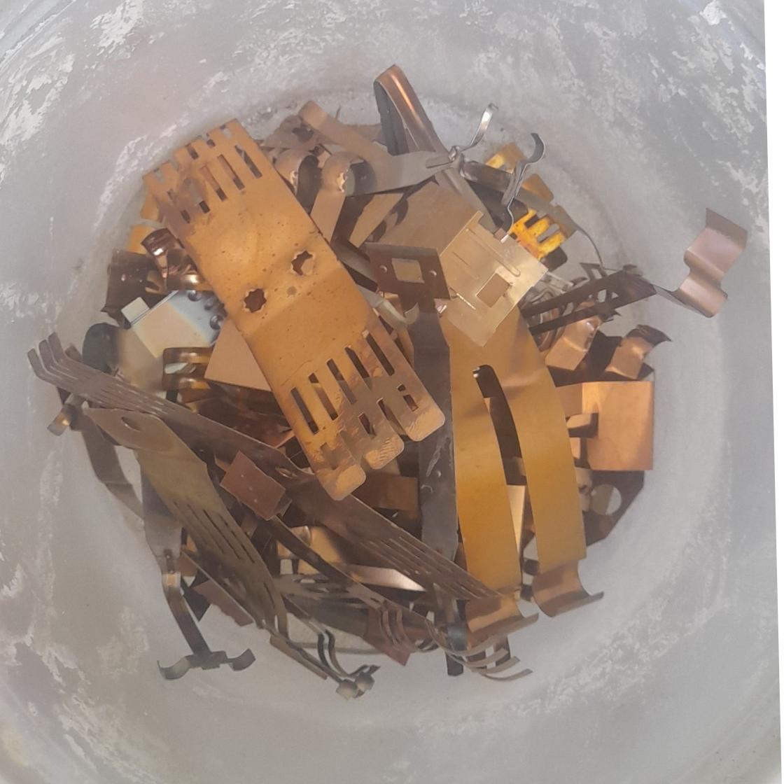 بار مشکوک به مس یا آلومینیوم روکشی 150گرم ضایعات