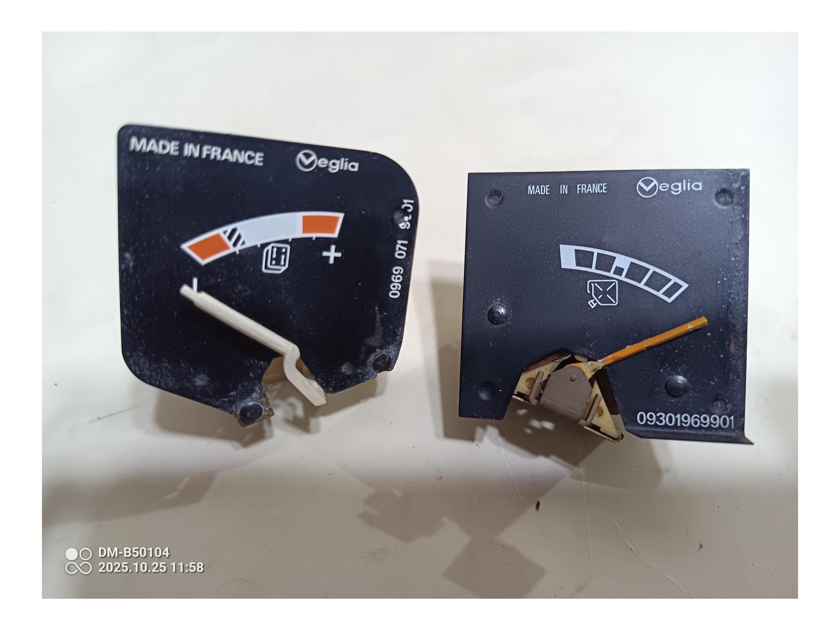 نشانگر بنزین و باتری رنو 5