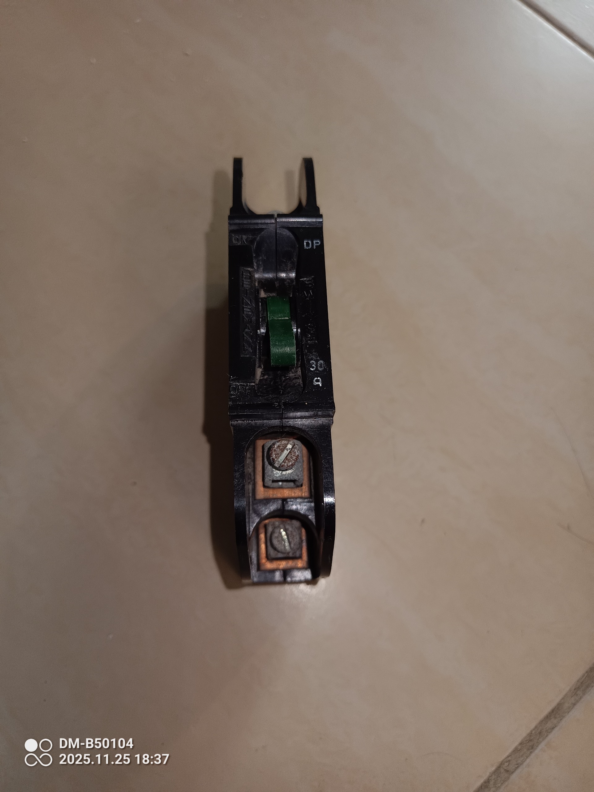 کلید قدیمی 30 A