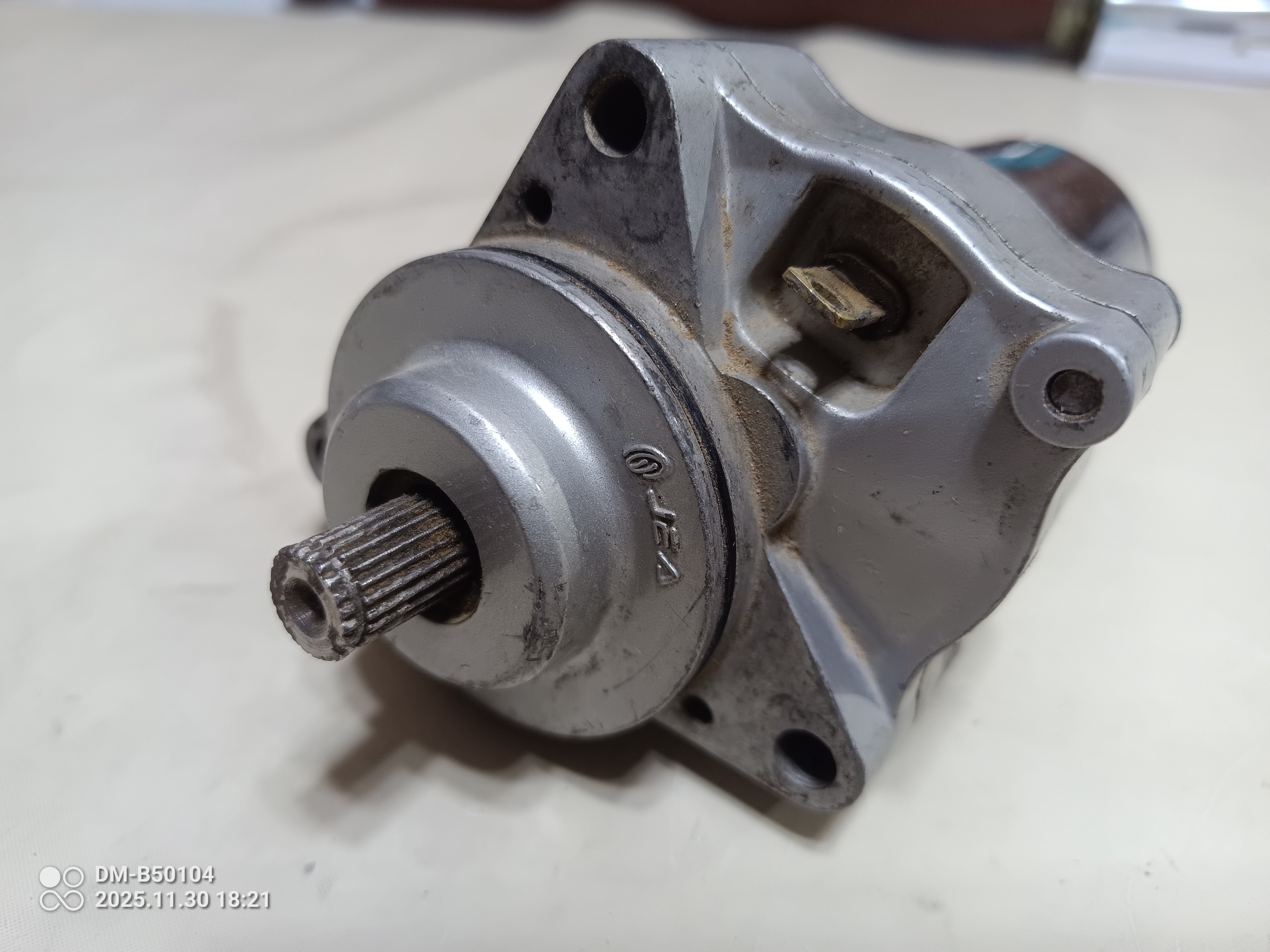 استارت موتور سیکلت طرح ویو