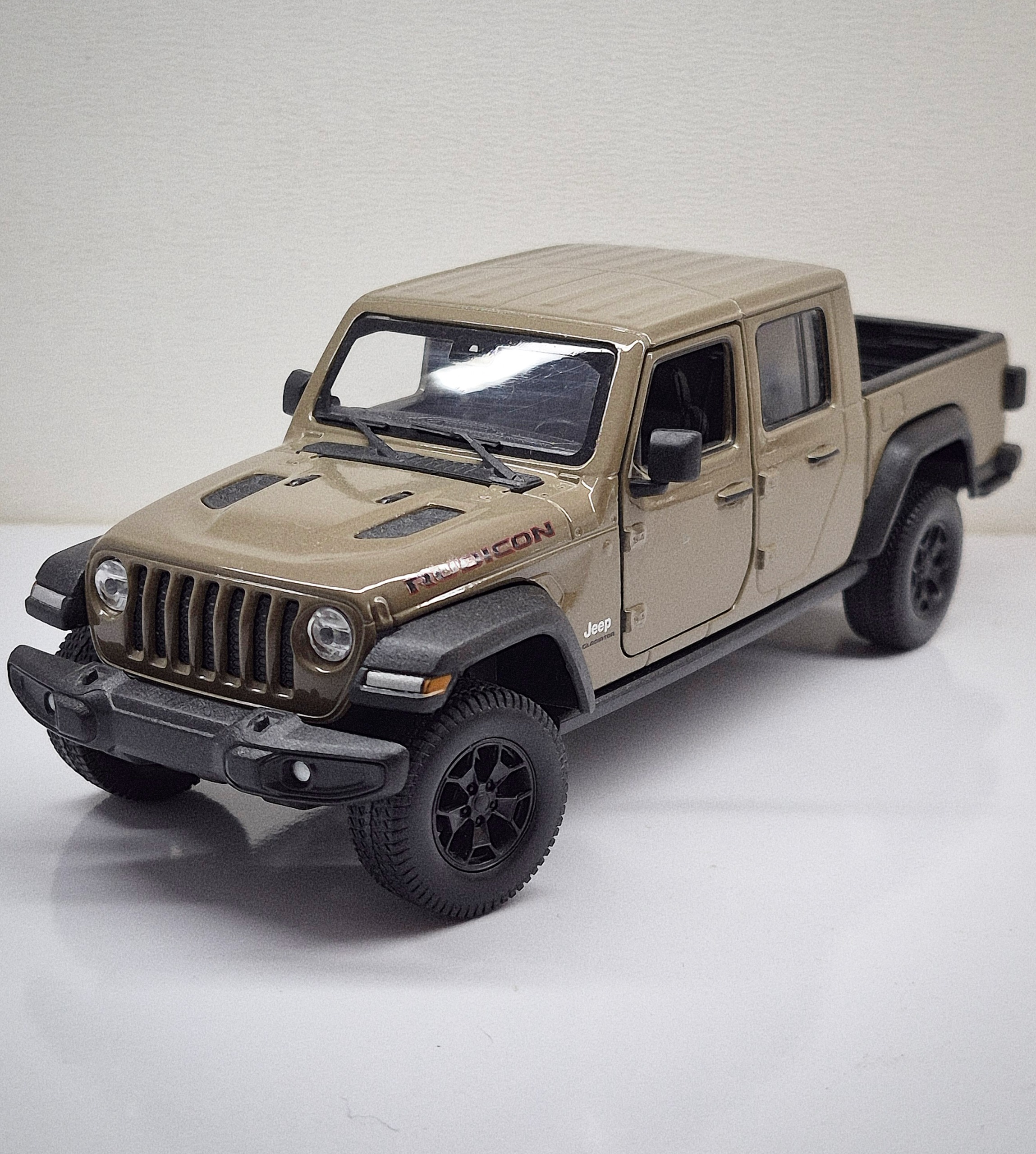 ماکت Jeep Gladiator برند Welly
