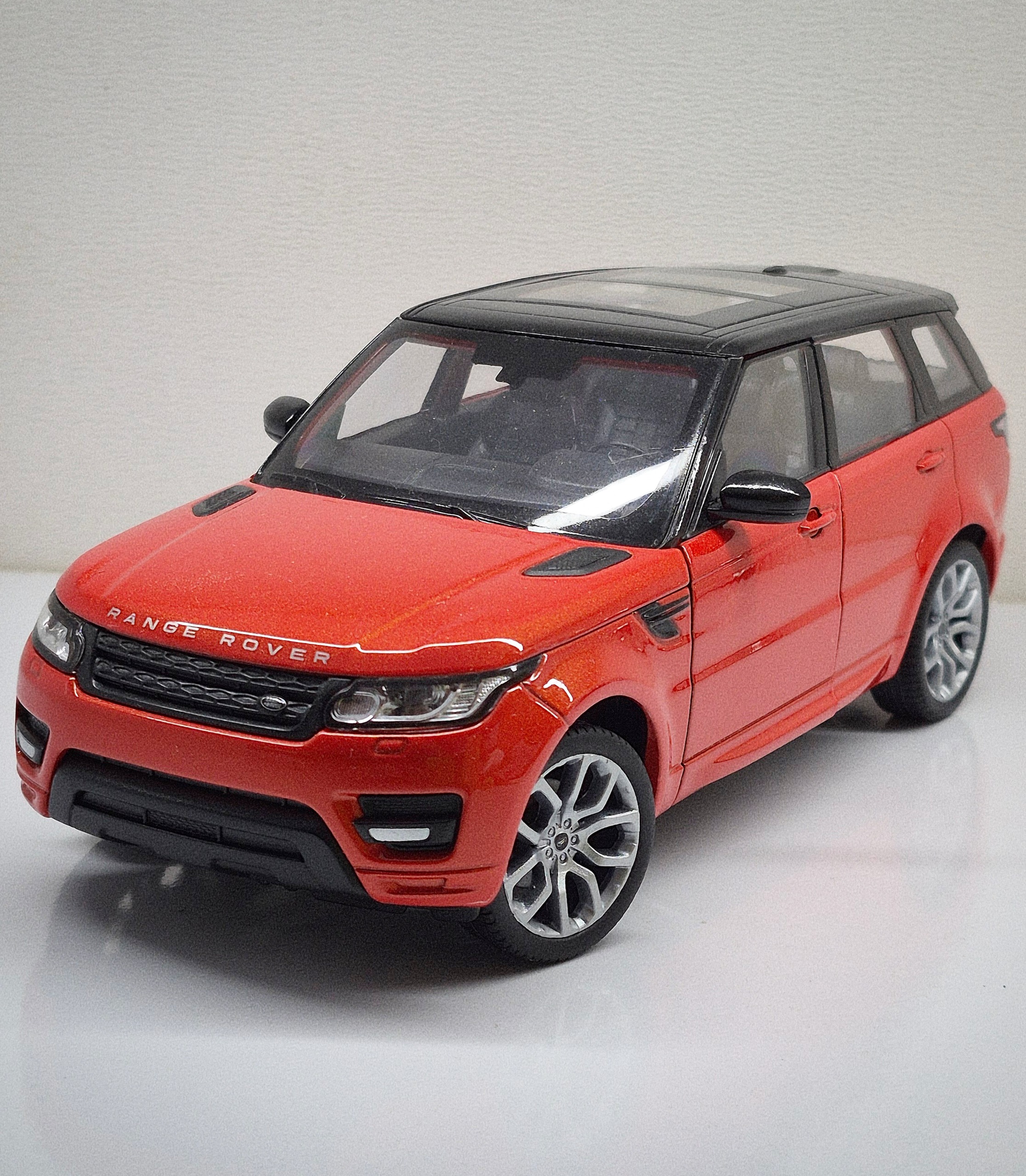 ماکت Range Rover Sport برند Welly