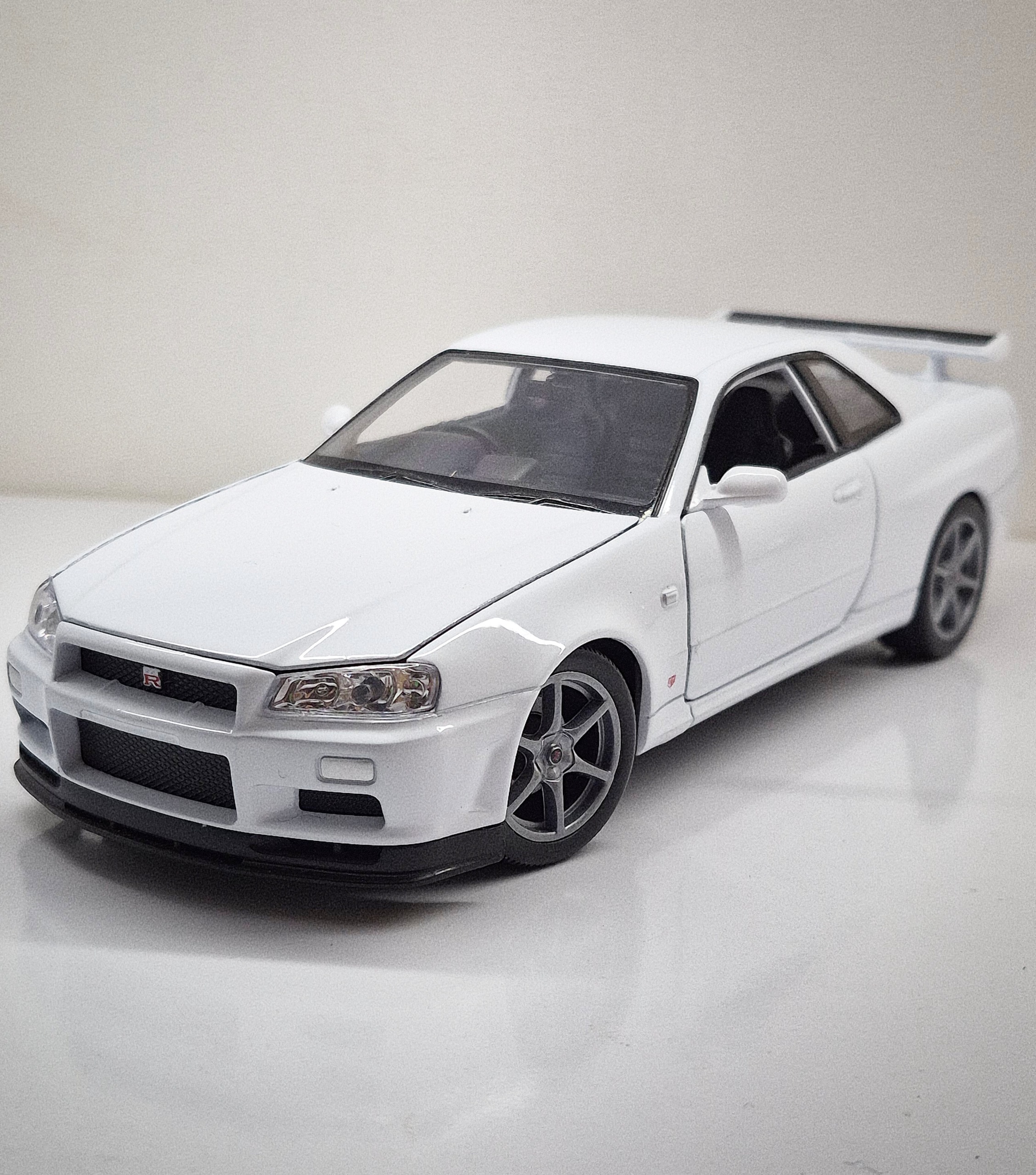 ماکت Nissan Skyline GT_R R34 برند Welly