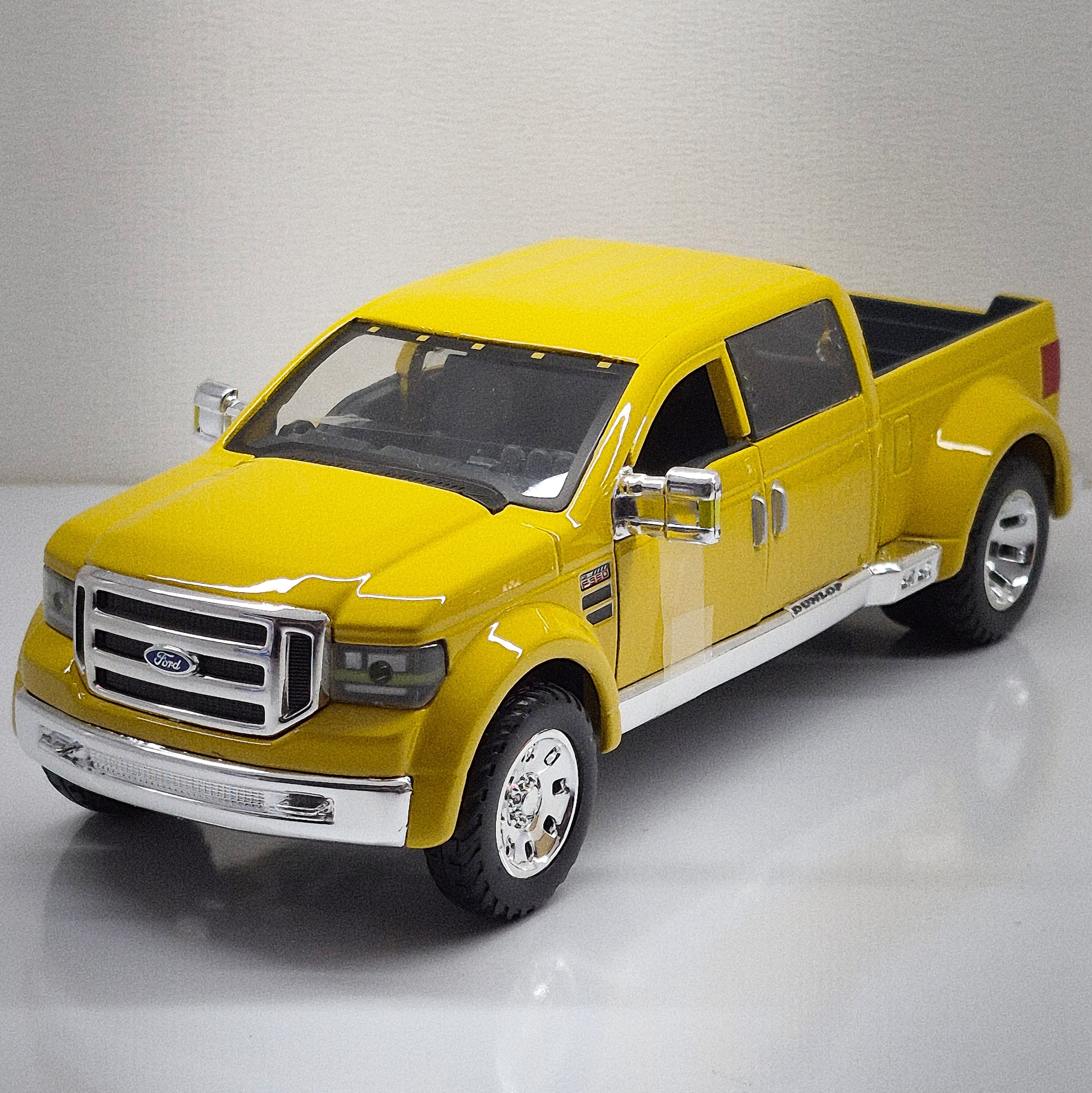 ماکت Ford Mighty F_350 Super Duty برند Maisto