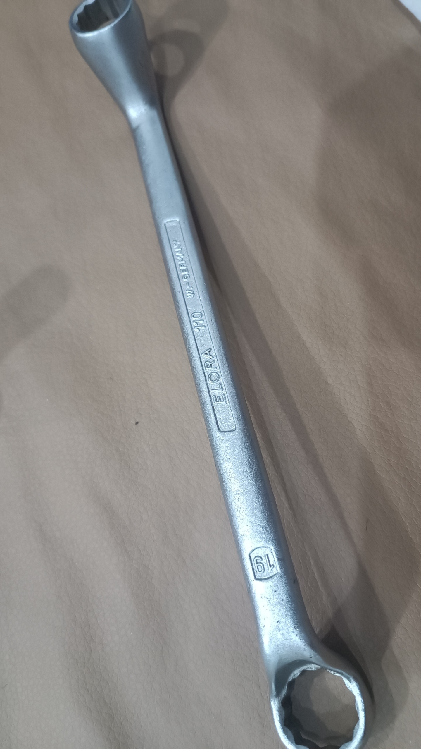 الورا رینگی 18 - 19 آلمان غربی