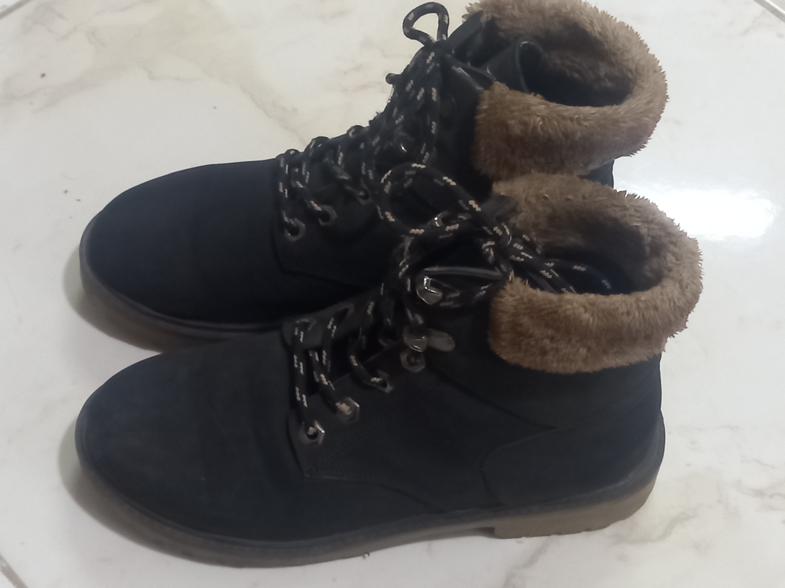 بوت جیر مشکی خزدار بسیار شیک