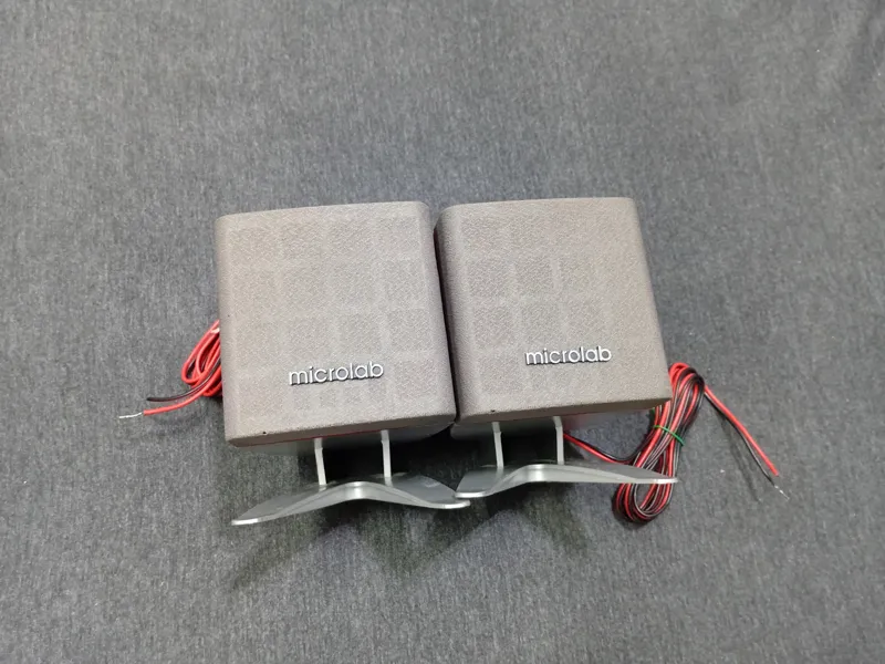 یک جفت جعبه باکس خالی باند میکرو لب قدیمی