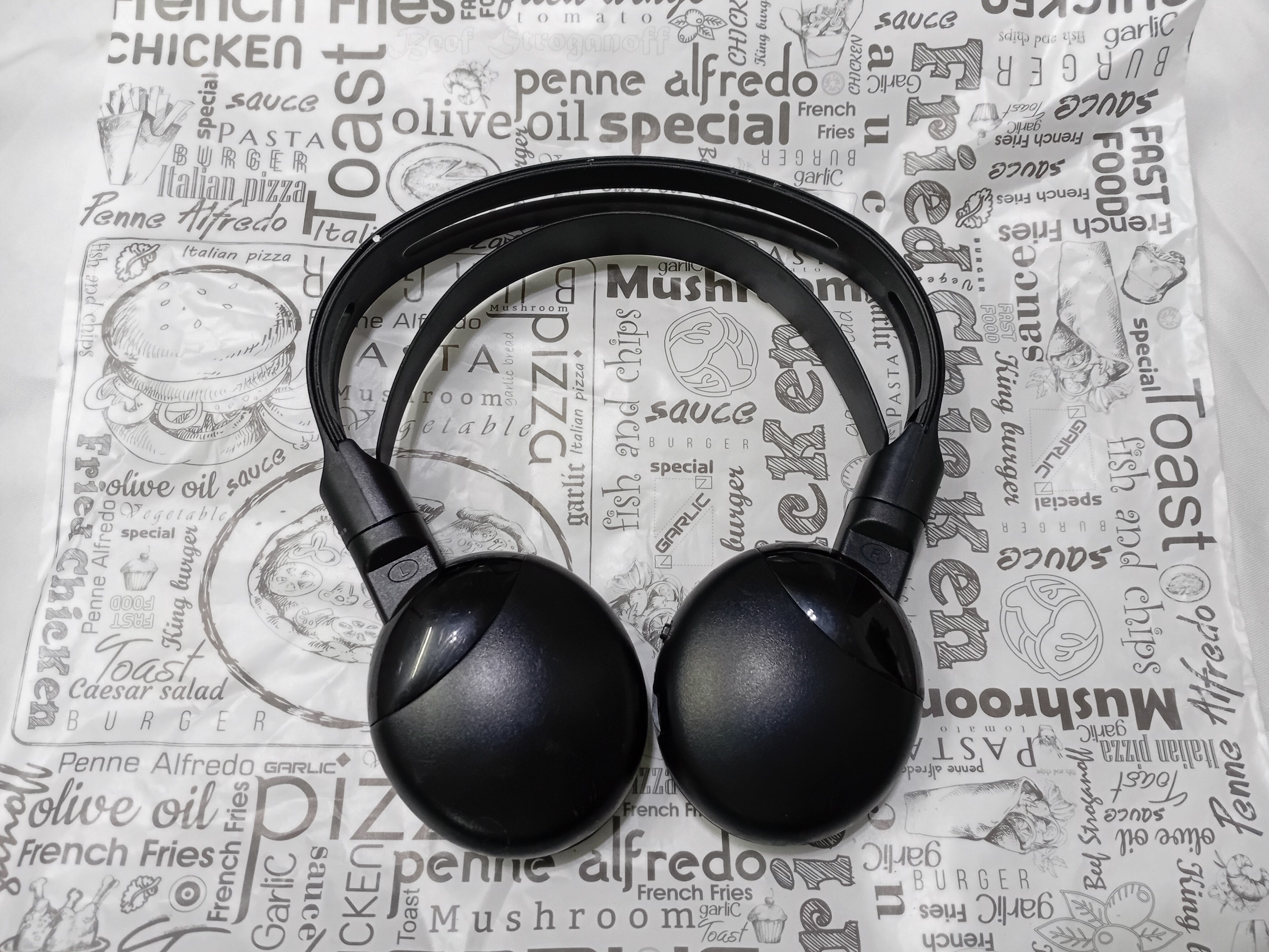 هدفون بیسیم مانیتور صندلی ماشین تویوتا