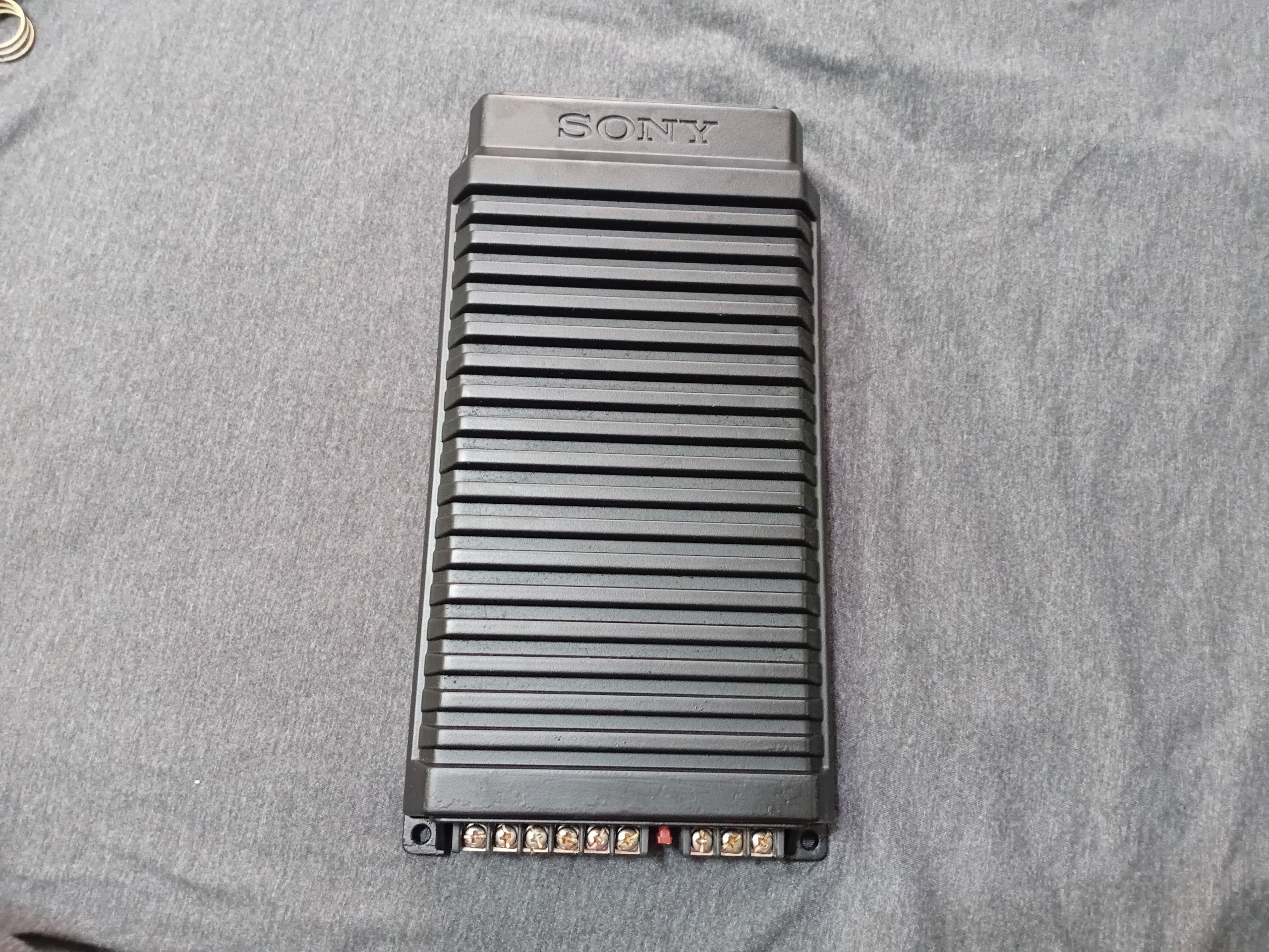 آمپیلی فایر سه کانال سونی کمیاب توضیحات دارد