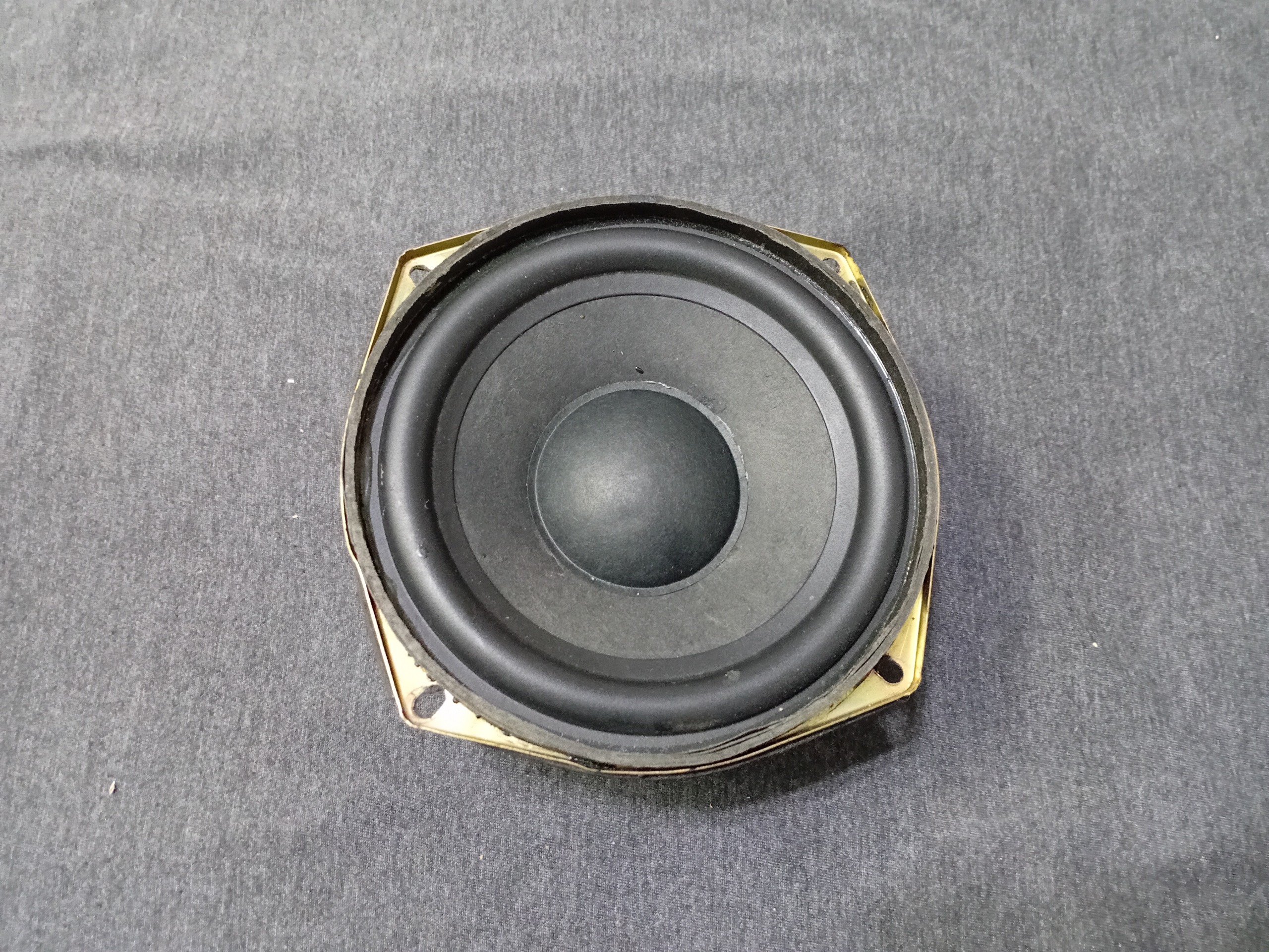 بلندگو ساب ووفر کمیاب 13 سانت