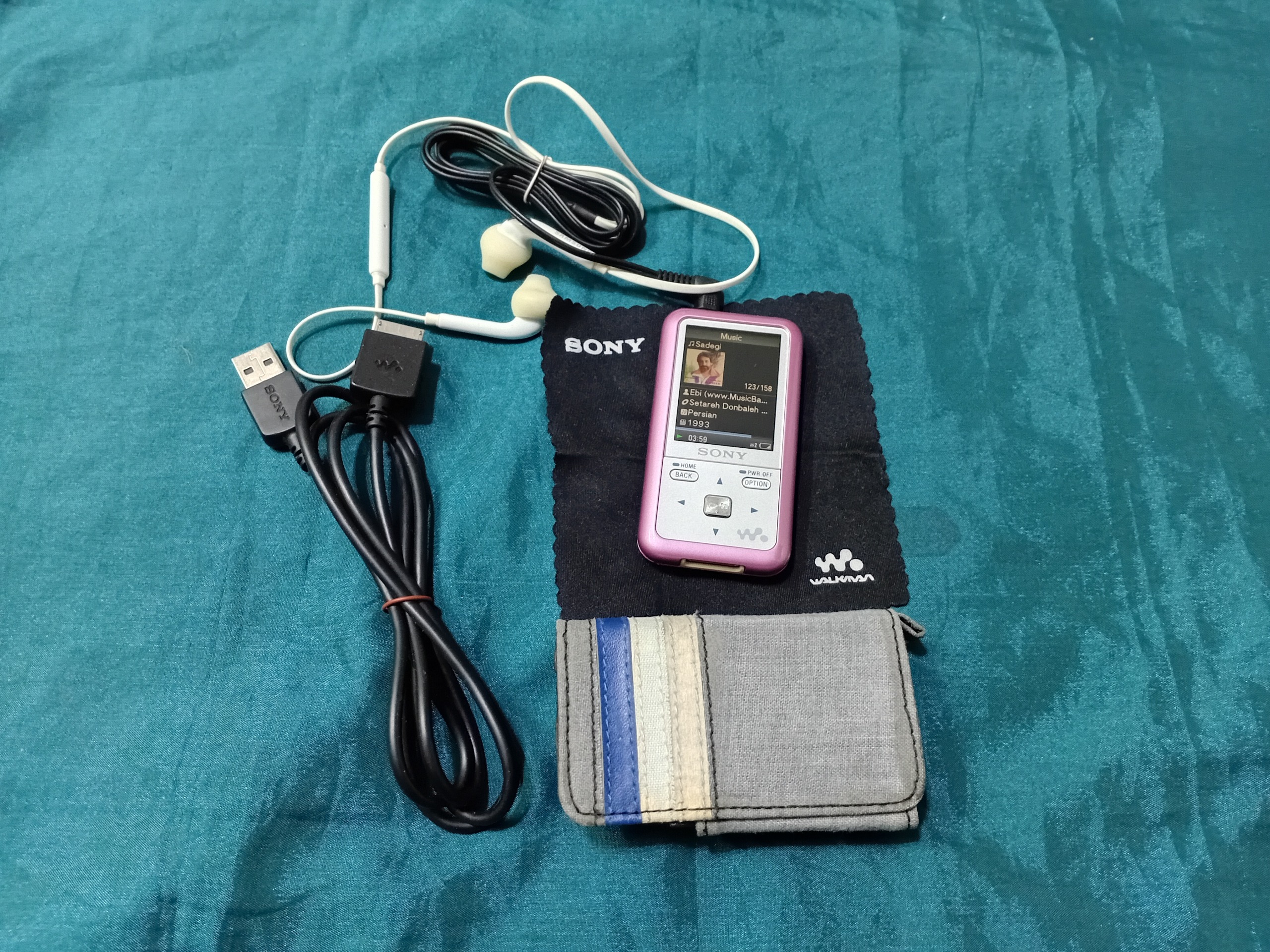 موزیک MP4 پلیر 2GB اصل سونی مالزی واکمن