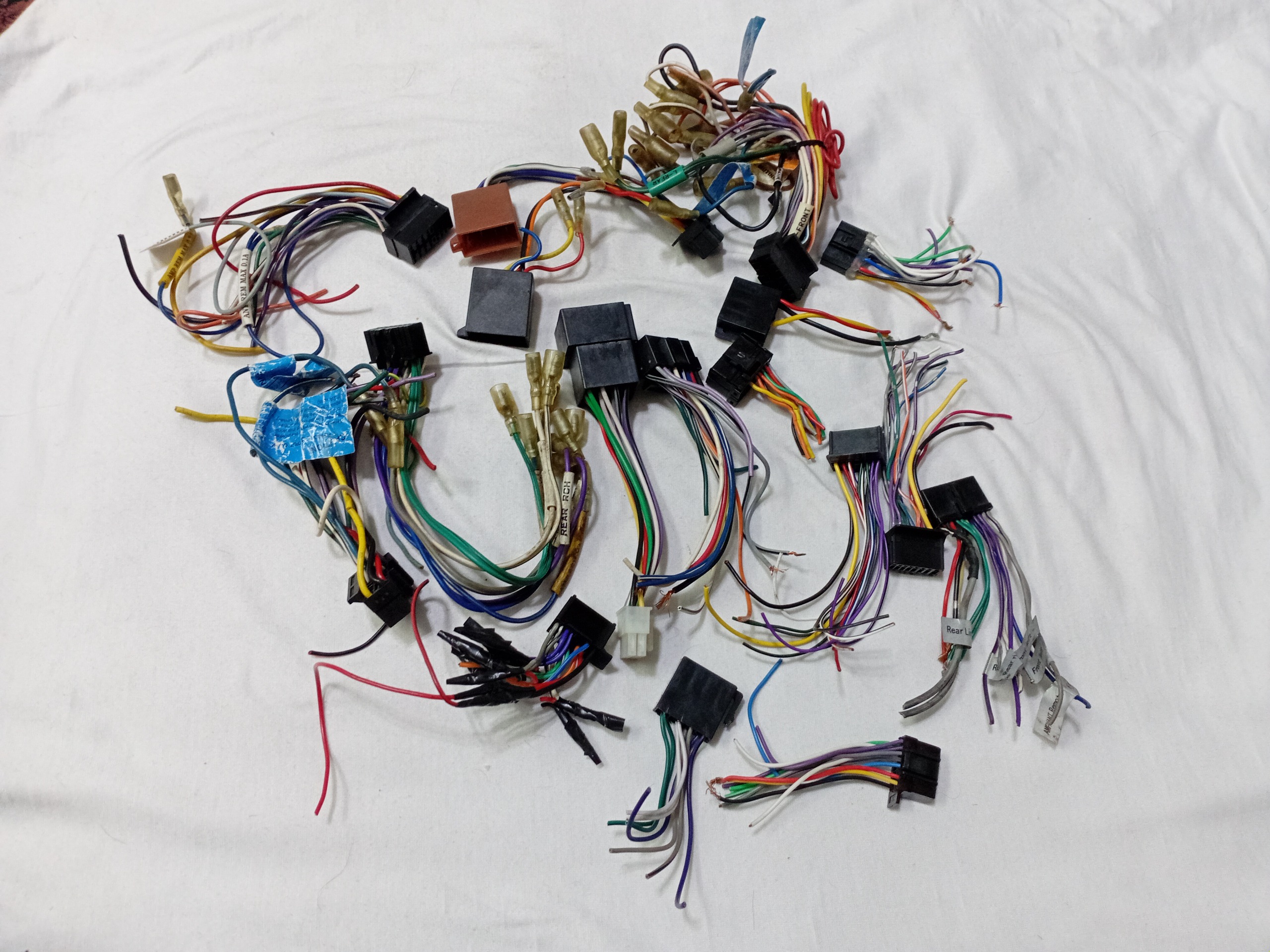 15 عدد کابل سوکت انواع پخش ضبط ماشین