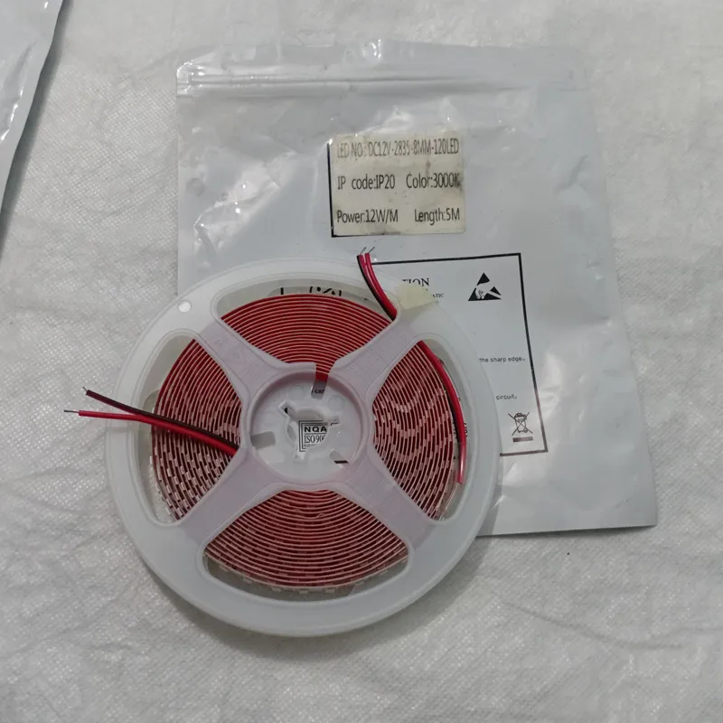 نوار LED ریسه ای 12 ولت با طول پنج متر