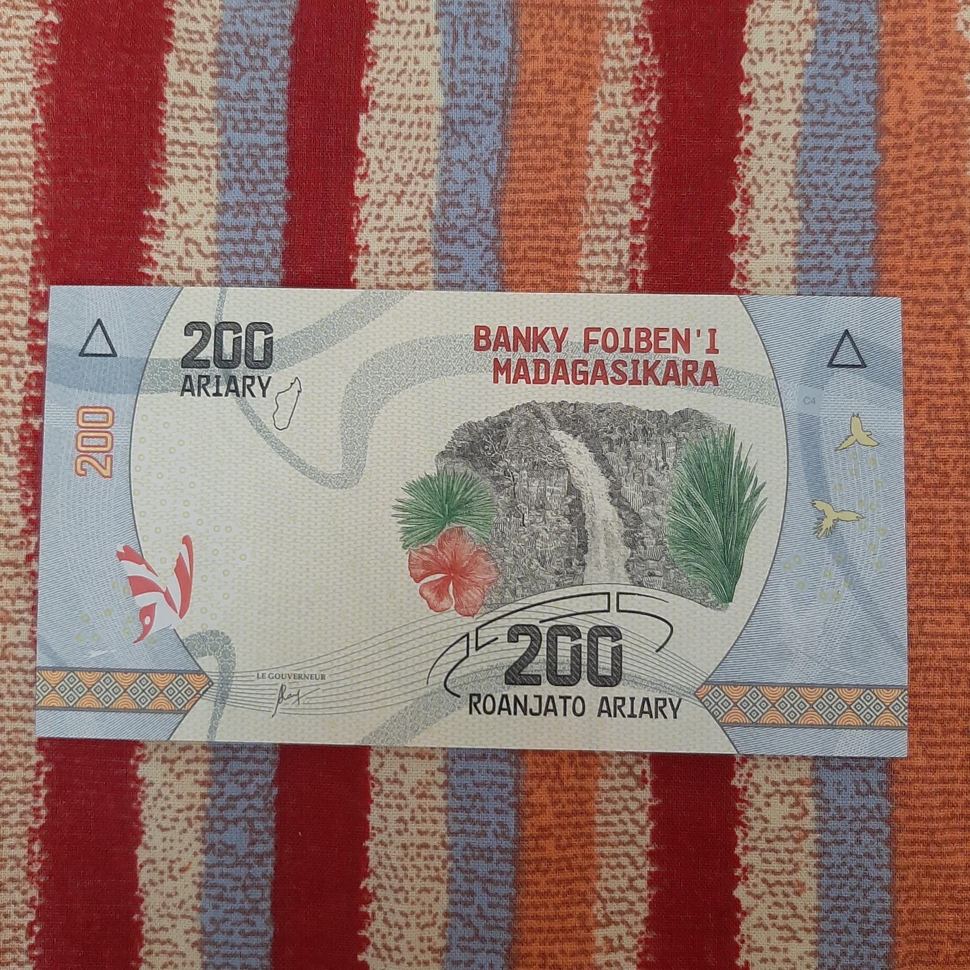 اسکناس 200 آریاری ماداگاسکار