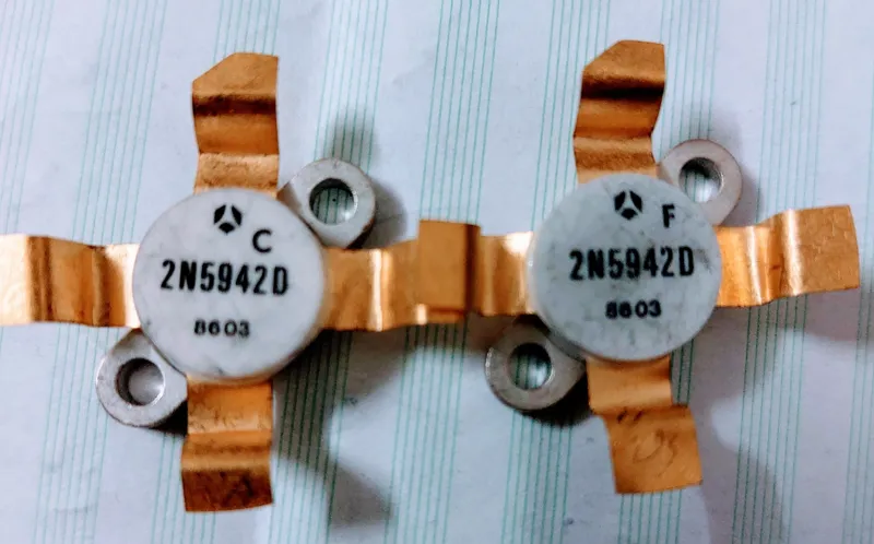 ترانزیستور ار اف 2n5942D