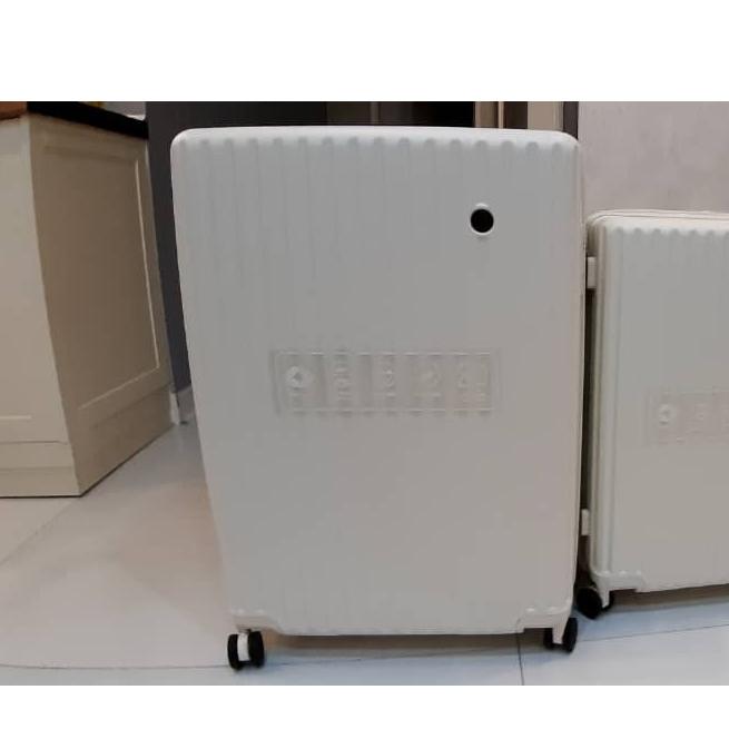 چمدان جین وست سایز 28