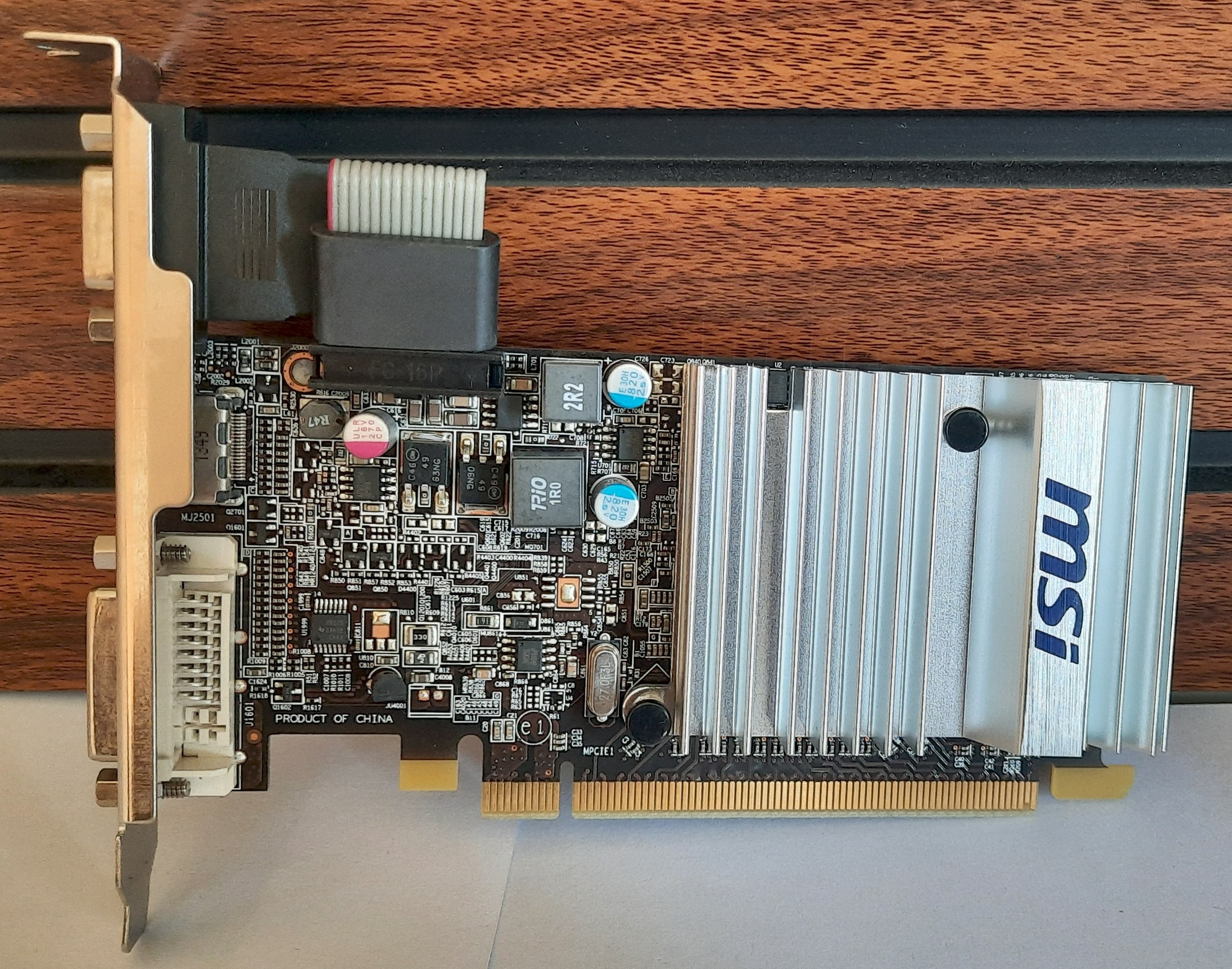 کارت گرافیک 1 گیگ HD5450