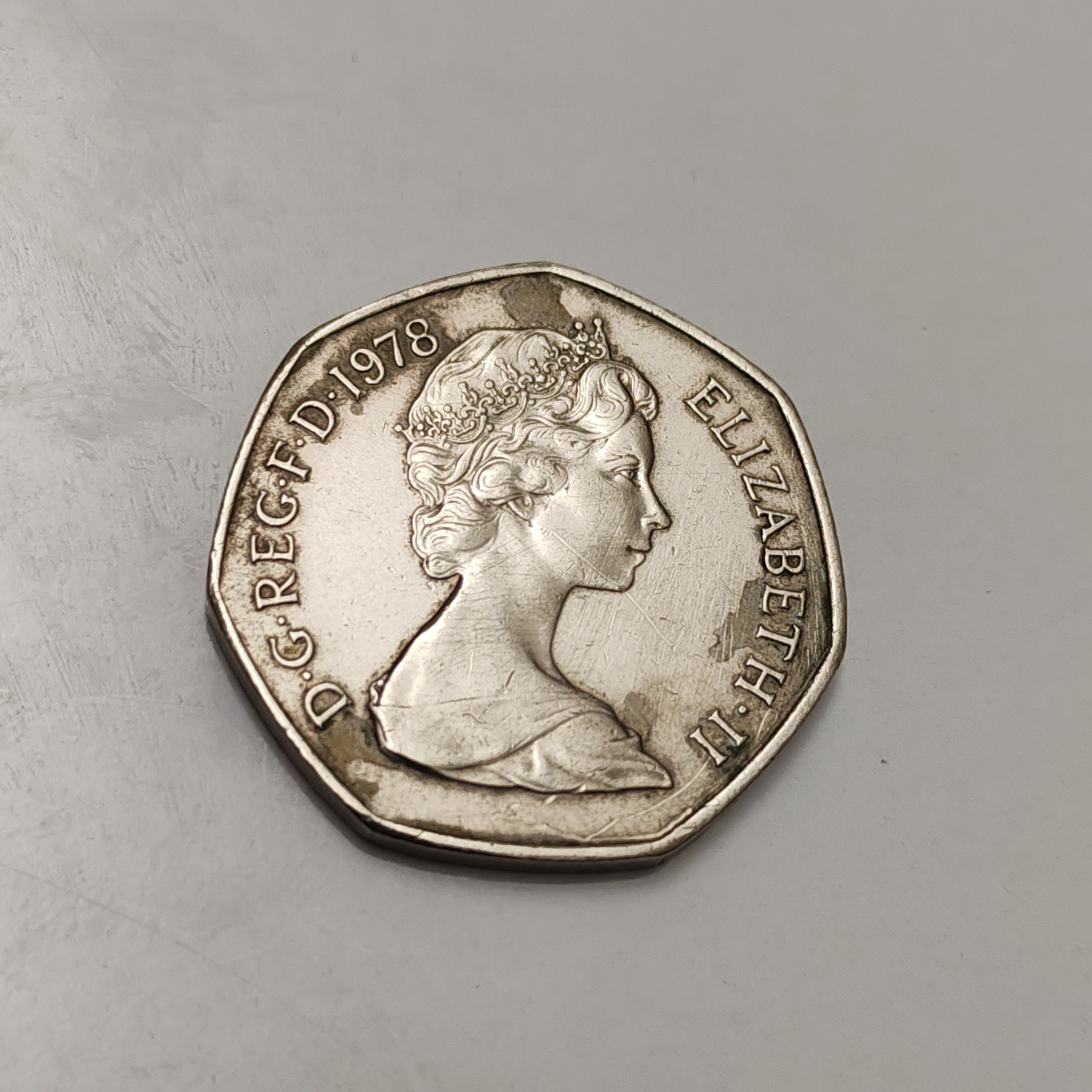 سکه قدیمی خارجی 50 پنی الیزابت دوم 1978 نایاب