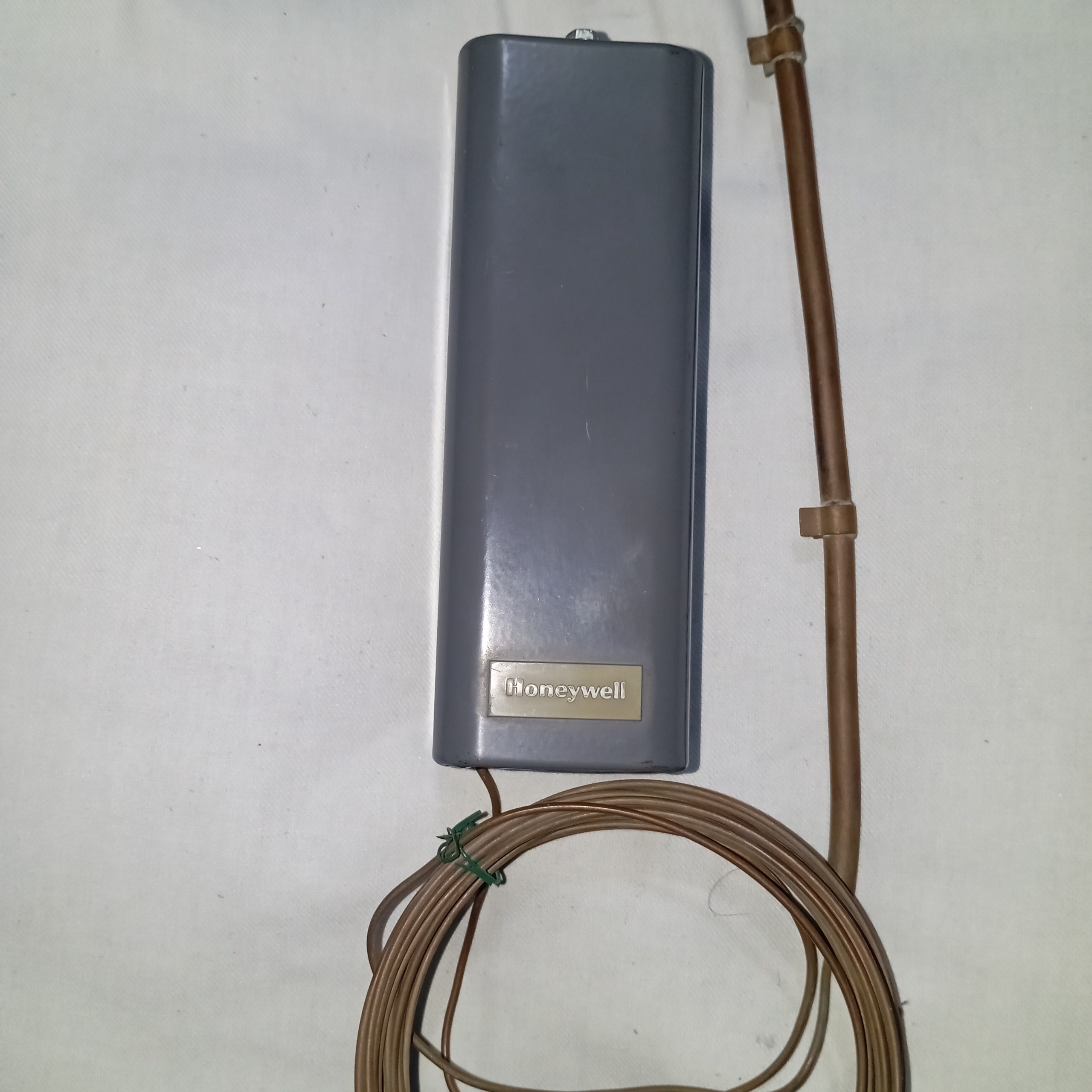 ترموستات دما هوای برگشت هانیول T6031D 1023