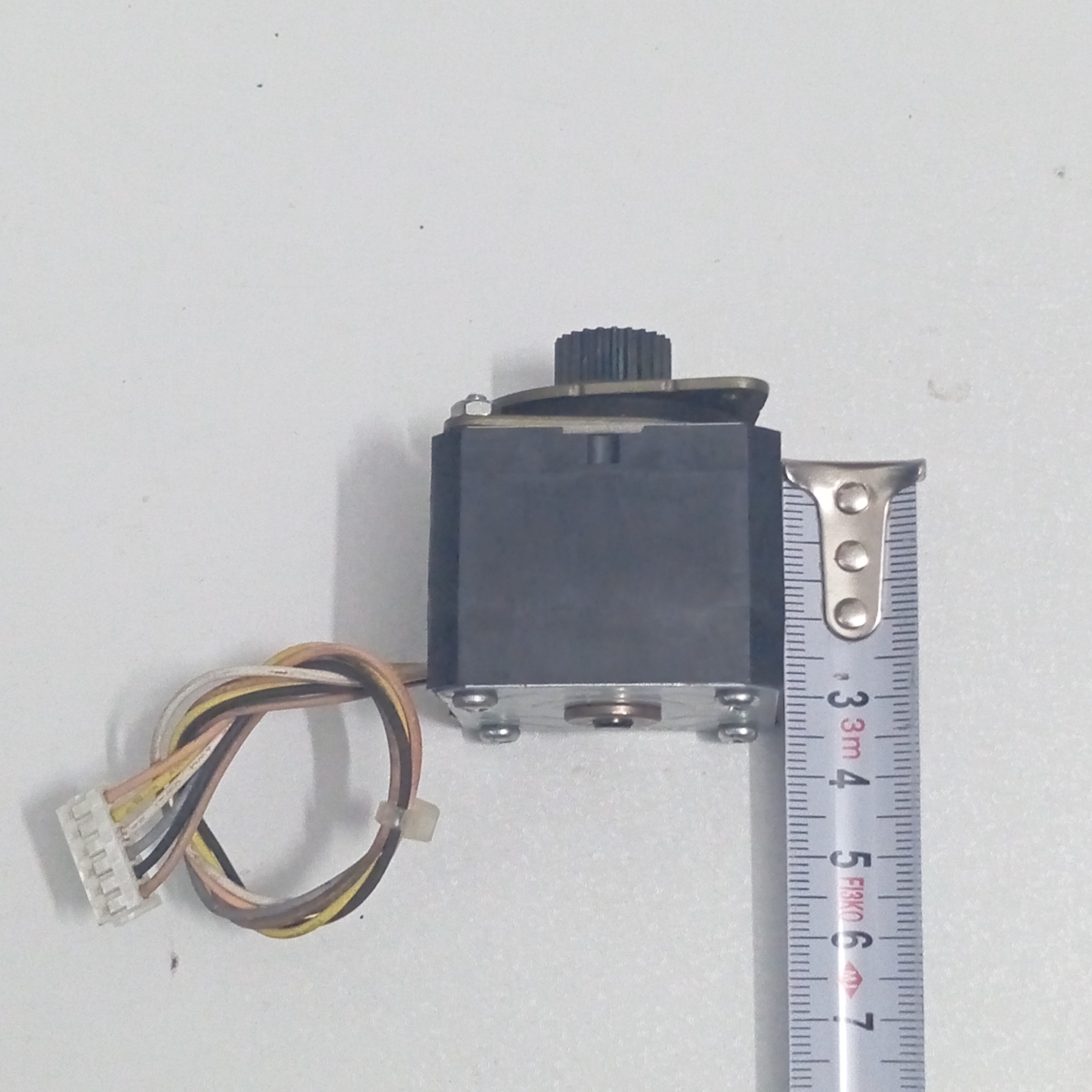 استپ موتور 6 سیم FH5-1113