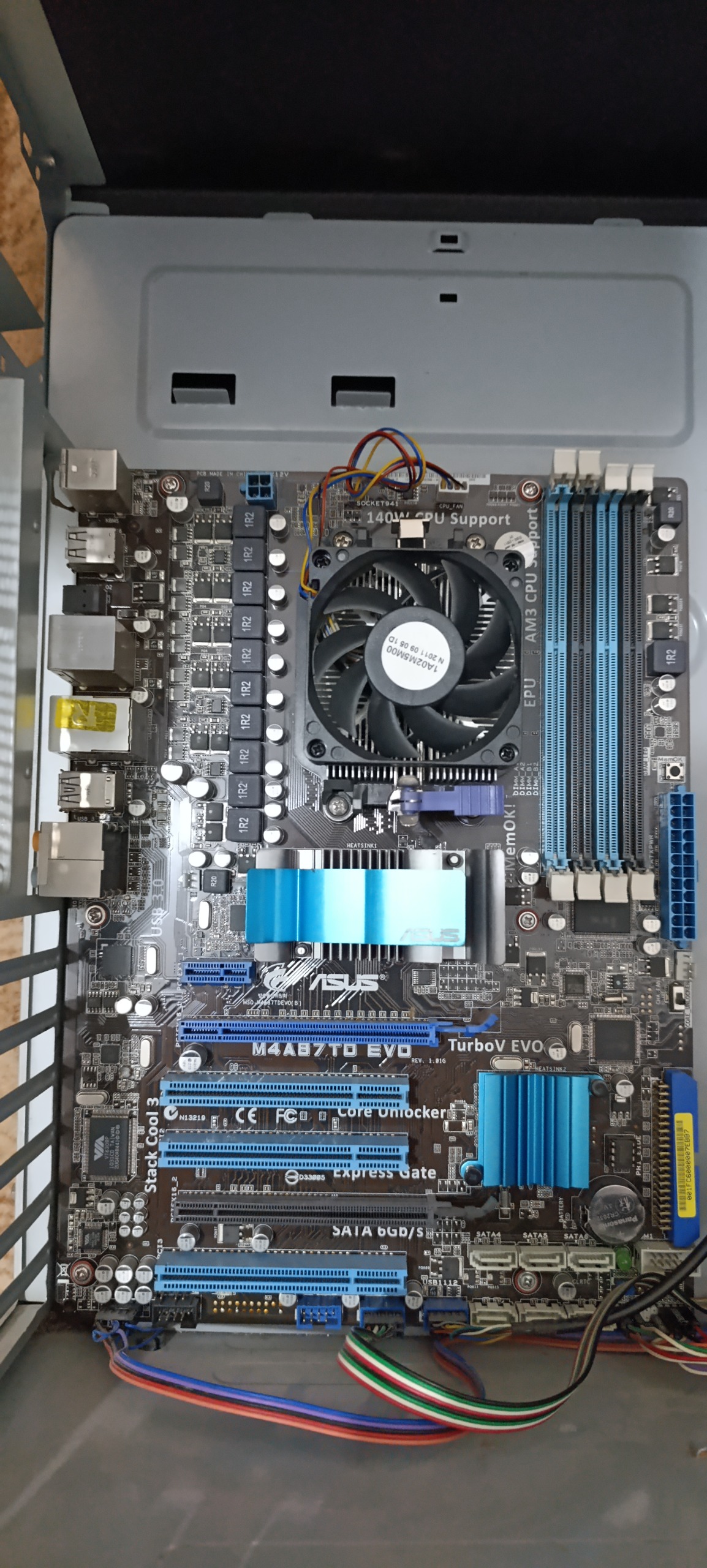 ASUS M4A87 TD EVO CPU PHENOM 2 X6 1075 USB3