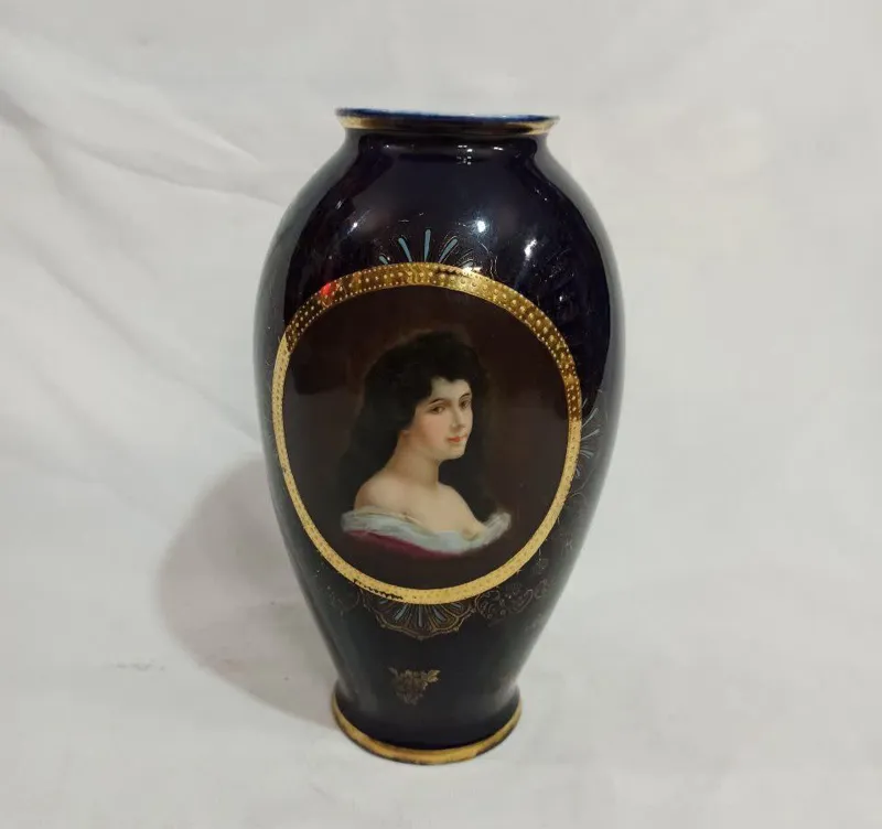 گلدان اتریشی طلاکوب