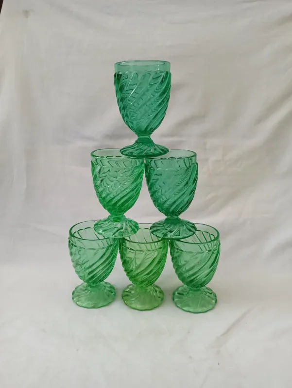 یکدست لیوان روسی