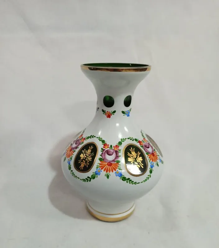 گلدان کهنه دوپوست