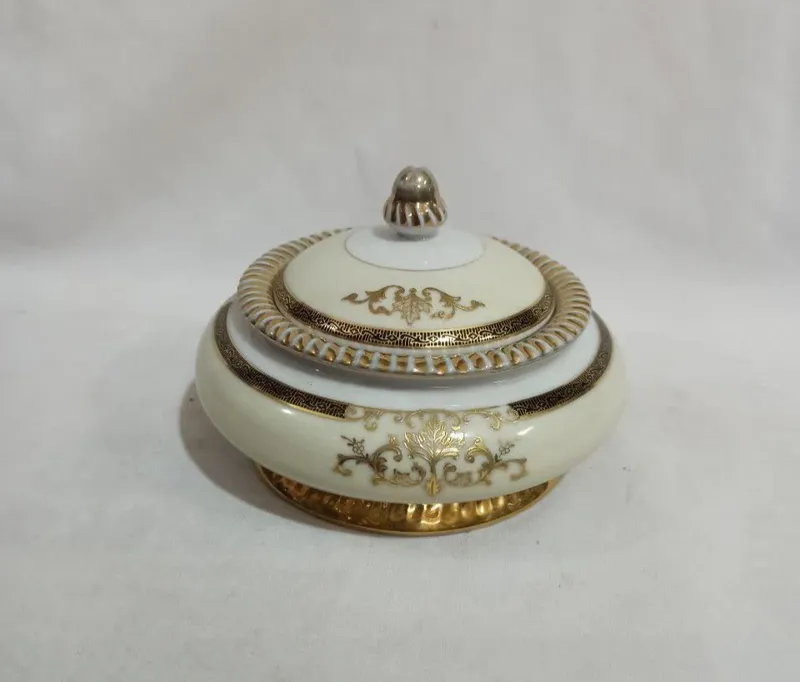 شکلاتخوری قدیمی مسعود