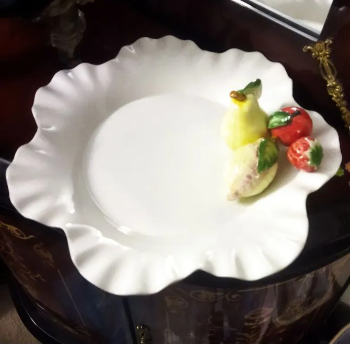 یک شیرینی خوری گرد