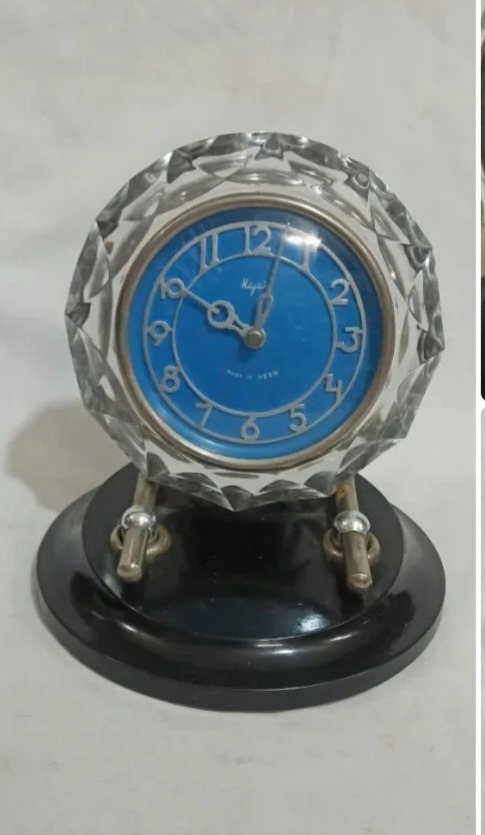 ساعت روسی قدیمی