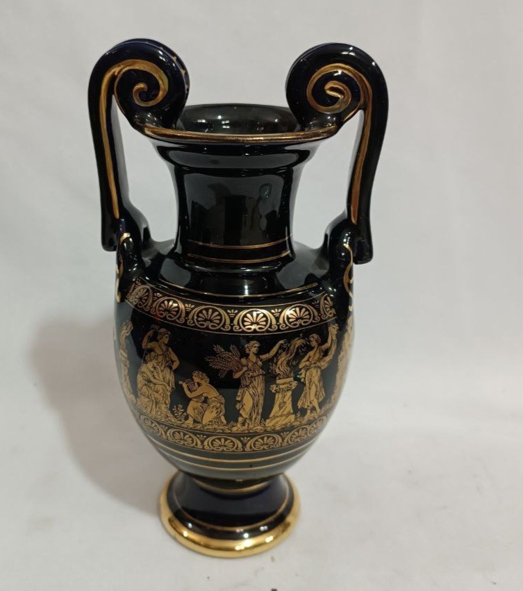 گلدان قدیمی ایتالیایی