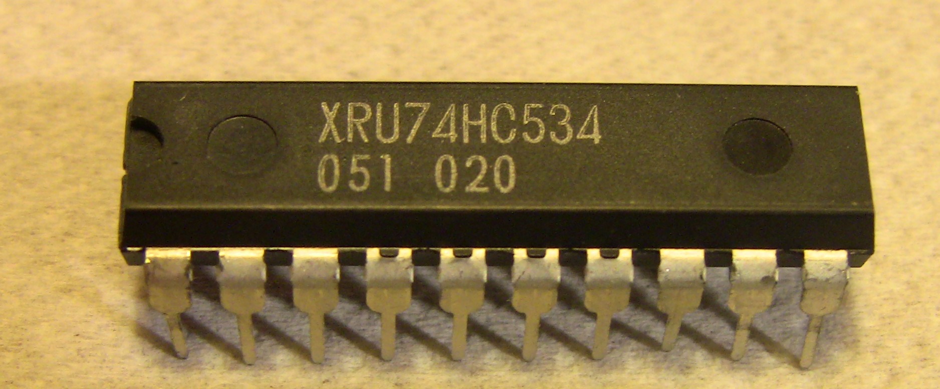 10 عدد آی سی 74HC534