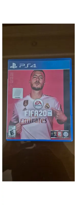 بازی FIFA 20 برای PS4 سالم و تمیز