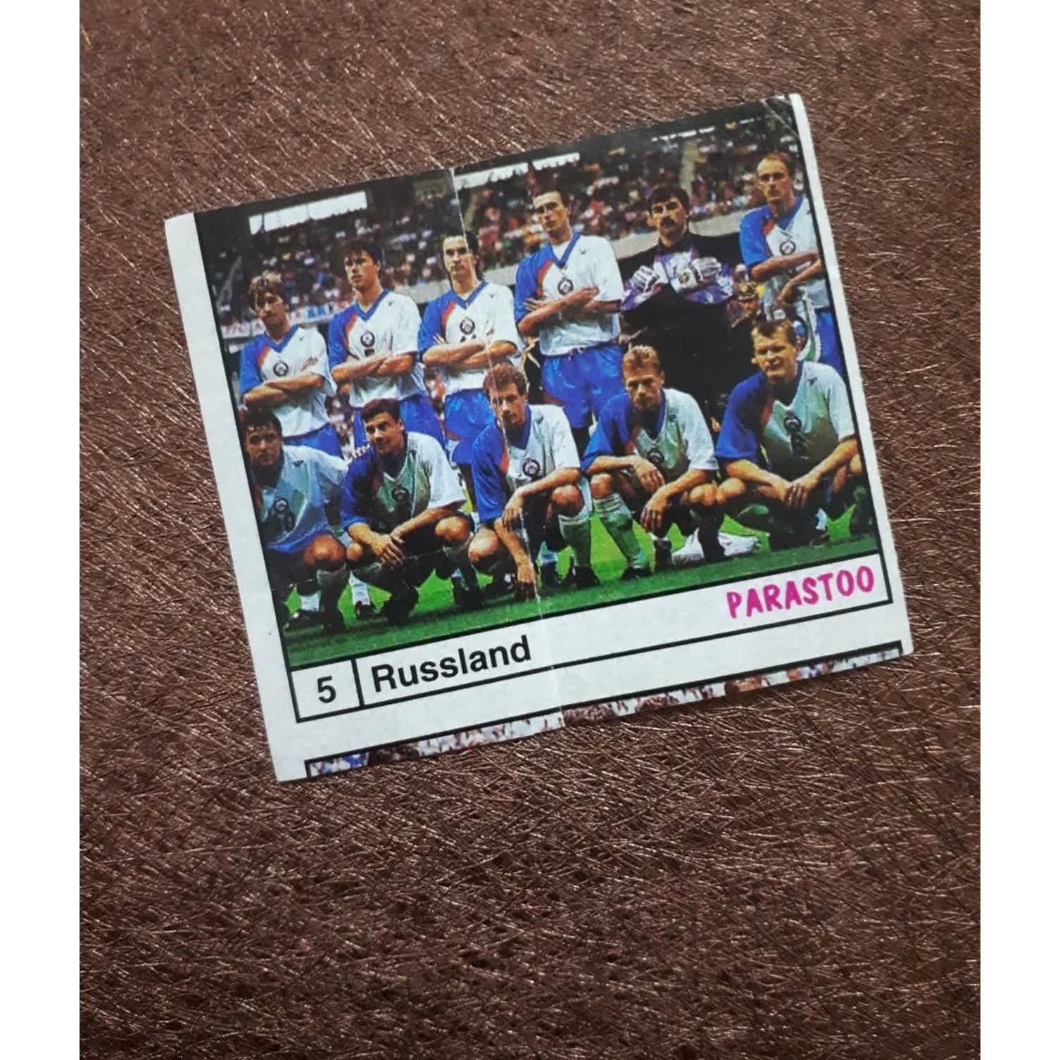 عکس آدامس پرستوصورتی کوچک