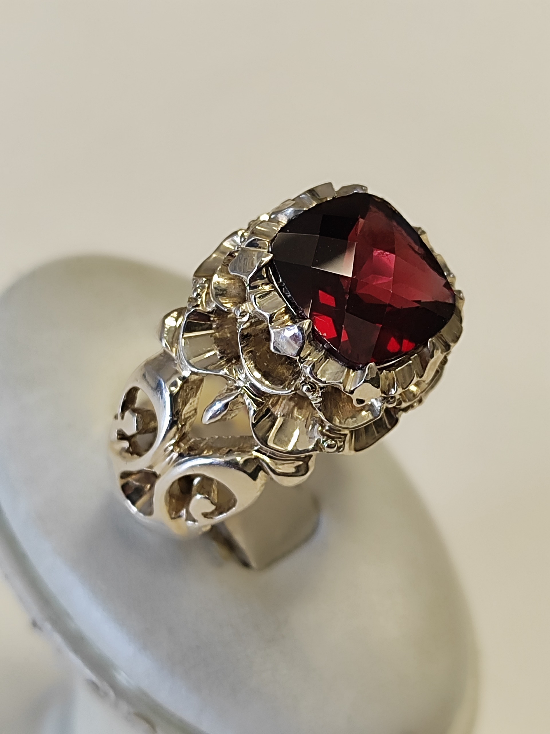 انگشنر گارنت رودولایت سریلانکا فاخر