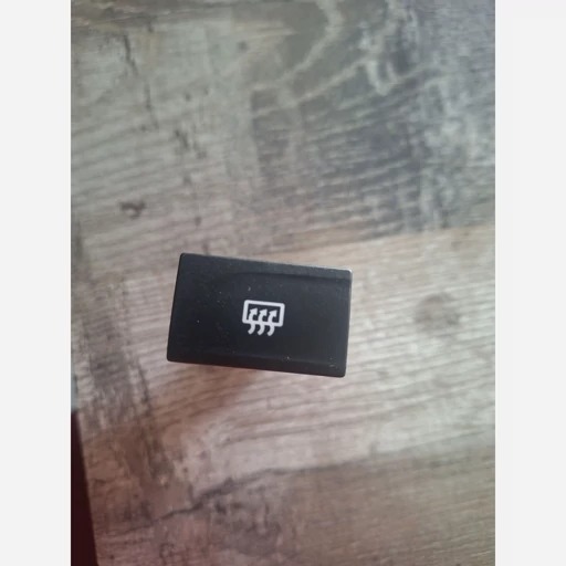 کلید گرمکن شیشه عقب پراید کروز