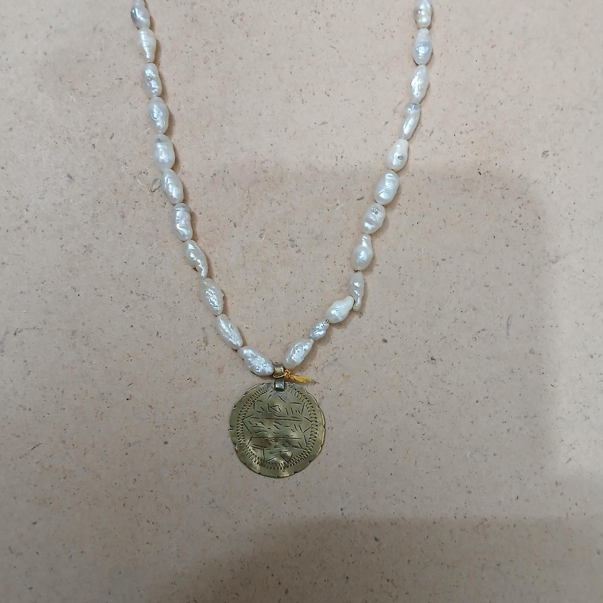 گردنبند صبی کهنه