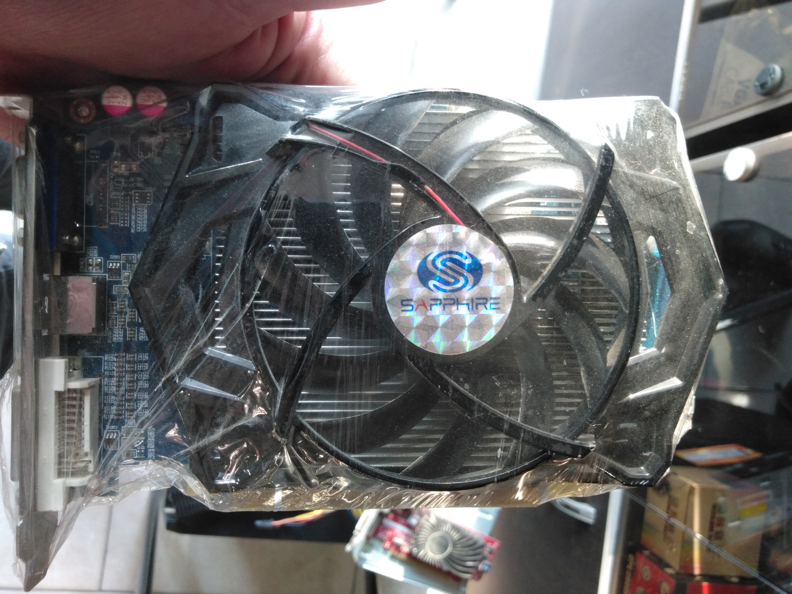 گرافیک128bit 4670 بسیار تمیز و بسیار سالم