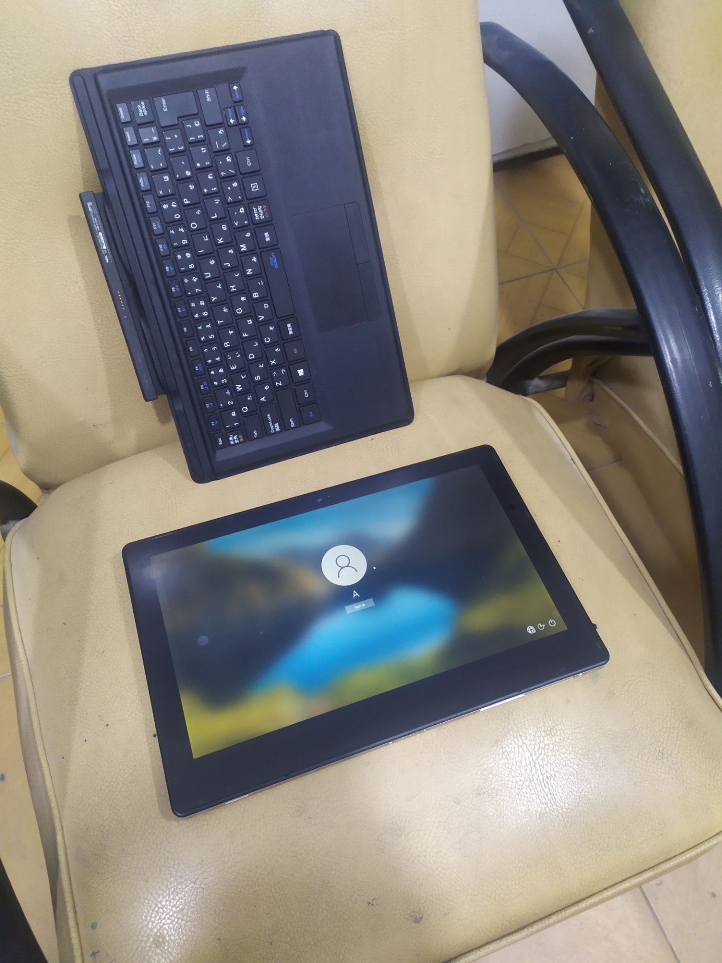 سرفیس NEC CORE M3 نسل 7